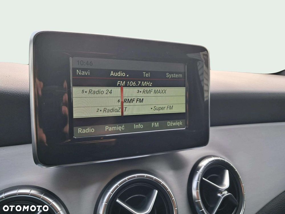 Mercedes-Benz CLA - 13