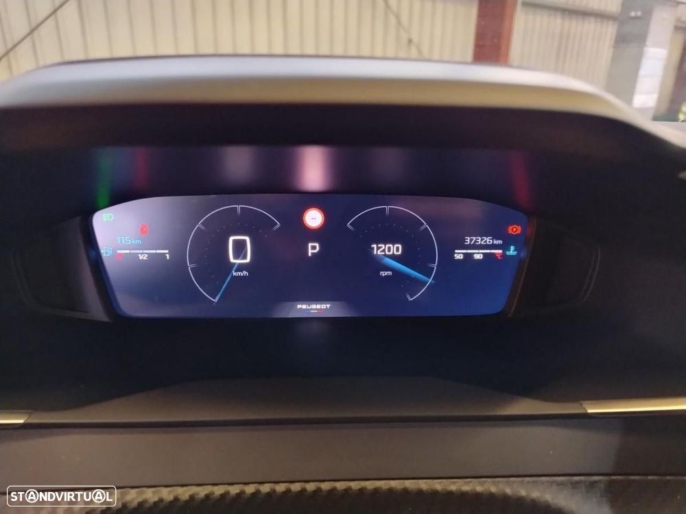 Peugeot 2008 PureTech 130 EAT8 Allure - 8