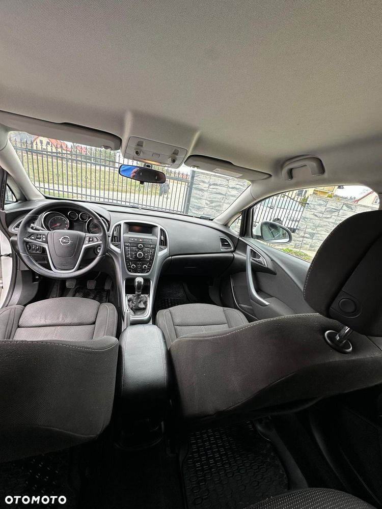 Opel Astra 1.6 Sport - 10