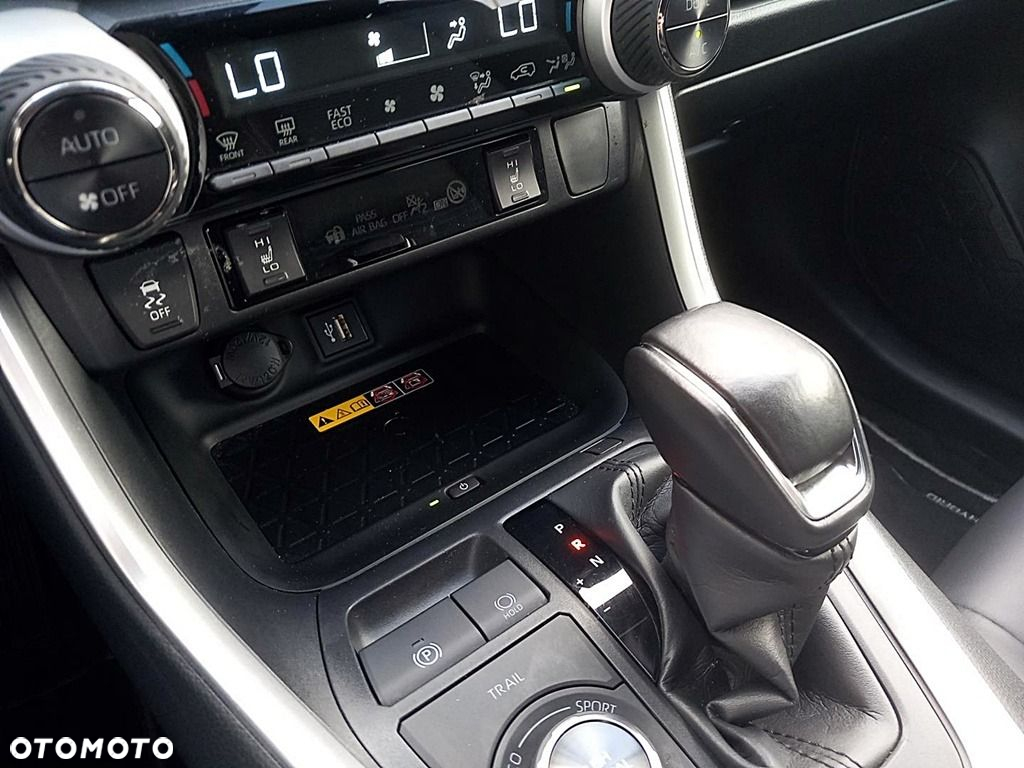 Toyota RAV4 - 15