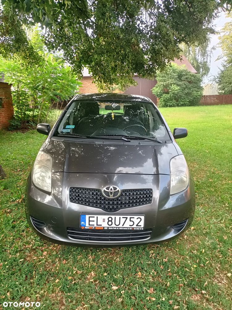 Toyota Yaris 1.3 Luna - 2