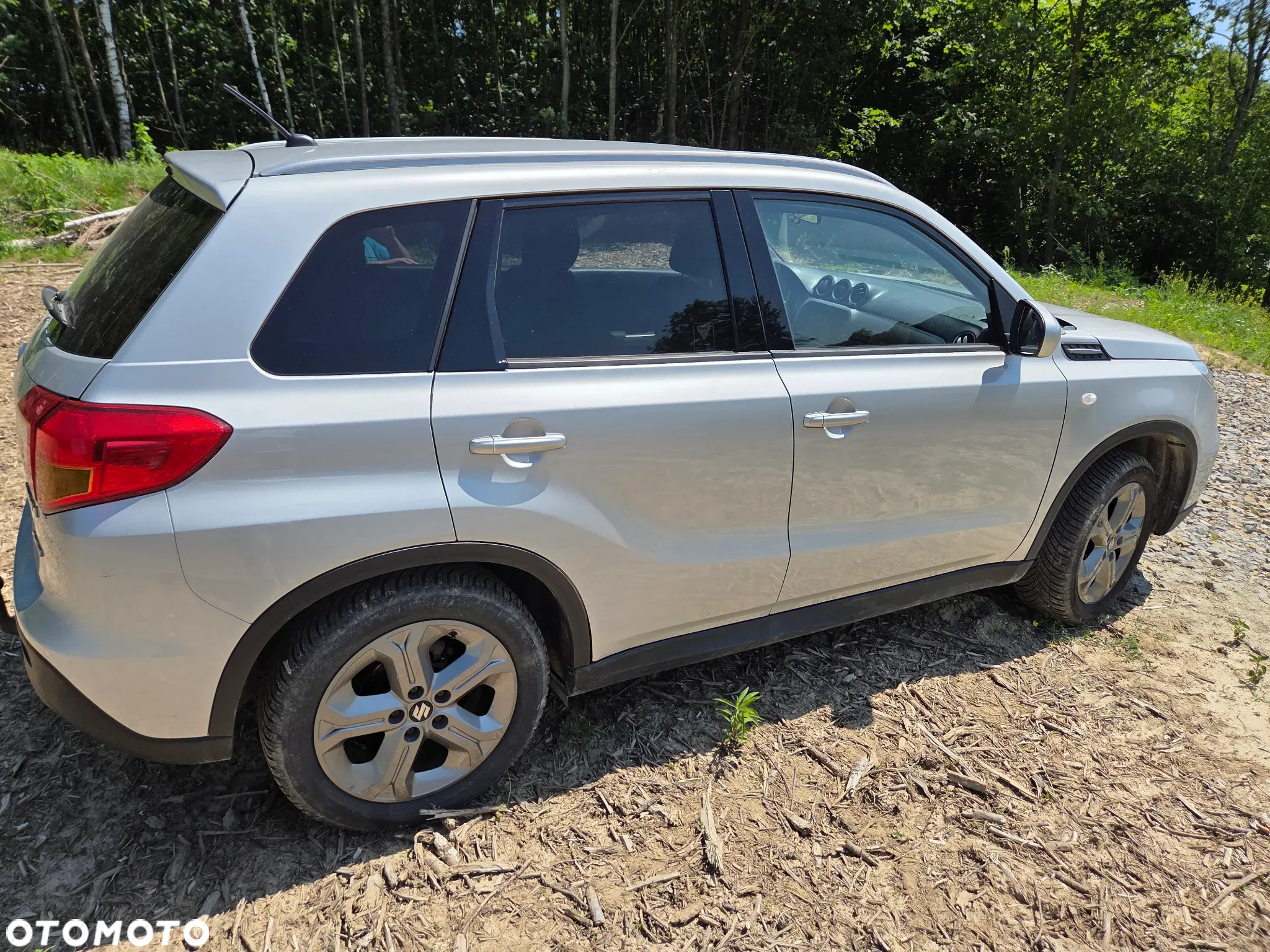 Suzuki Vitara 1.6 DDiS (4x4) Allgrip Comfort - 22