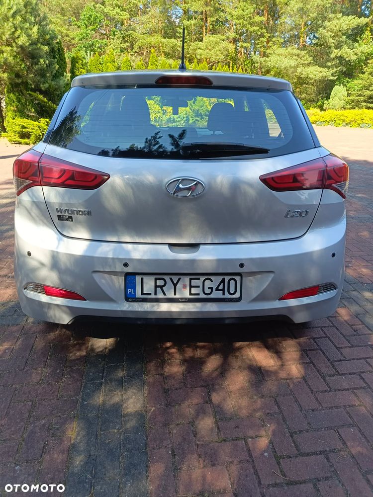 Hyundai i20 1.2 Fresh - 16