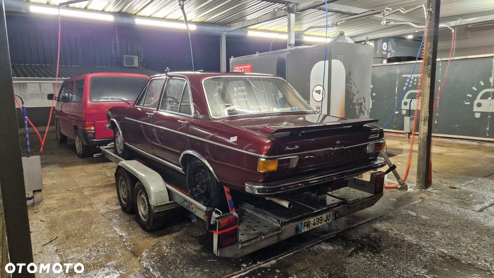 Audi 100 - 16