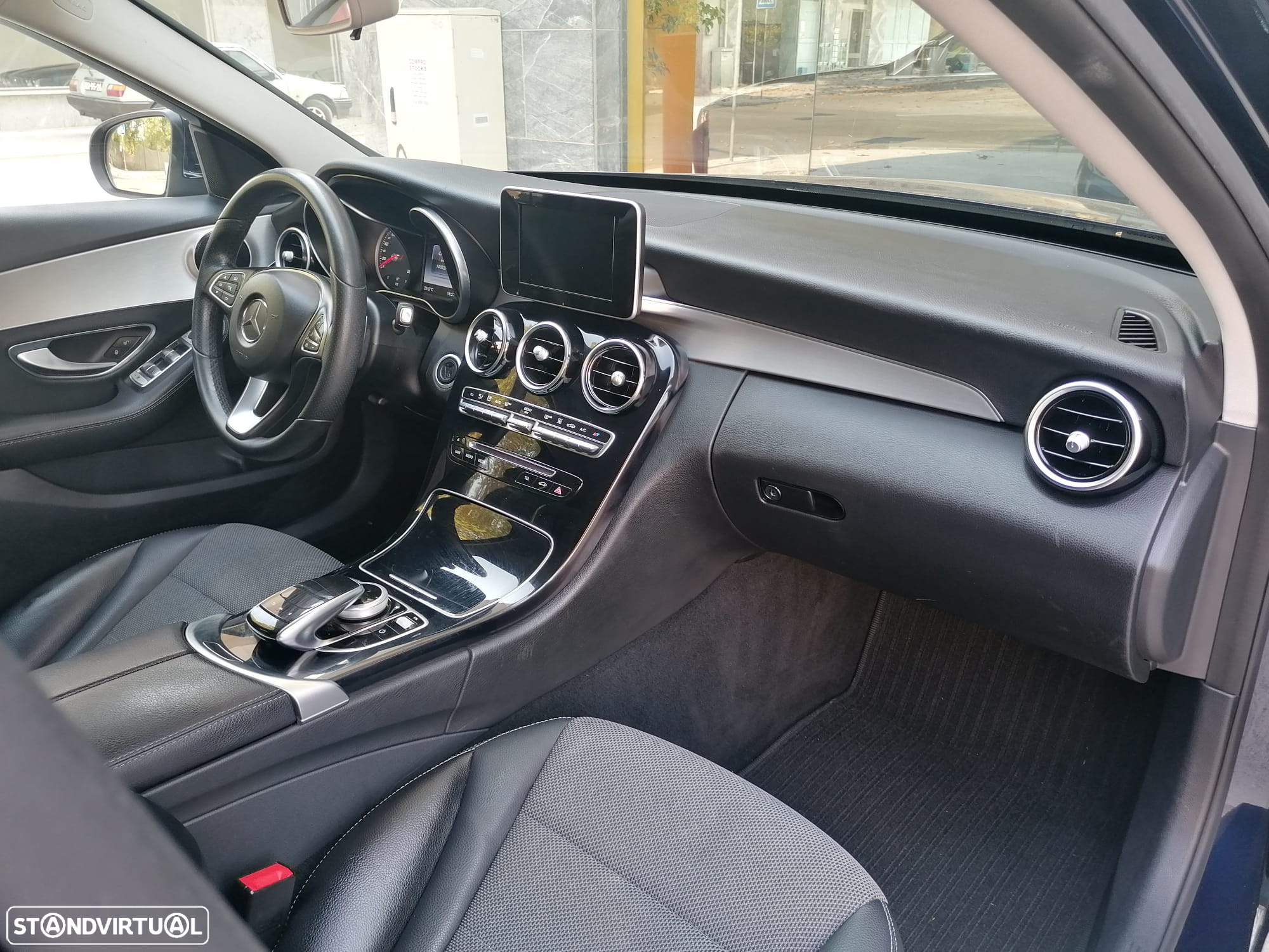 Mercedes-Benz C 350 e - 2