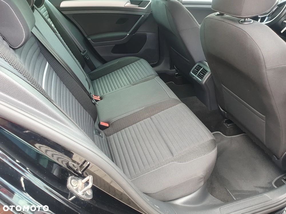 Volkswagen Golf 1.2 TSI BMT Trendline Perfectline - 9