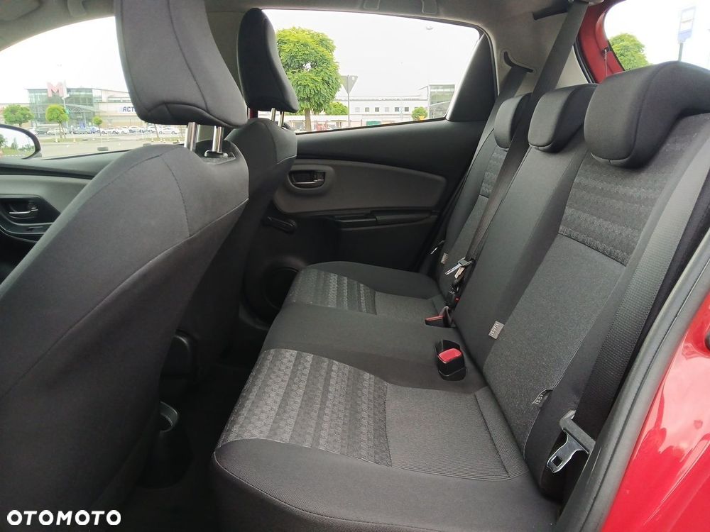 Toyota Yaris 1.0 Active EU6 - 16