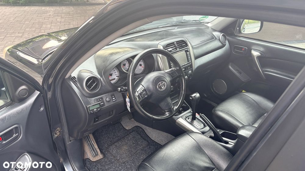 Toyota RAV4 2.0 VVT-i Prestige - 10