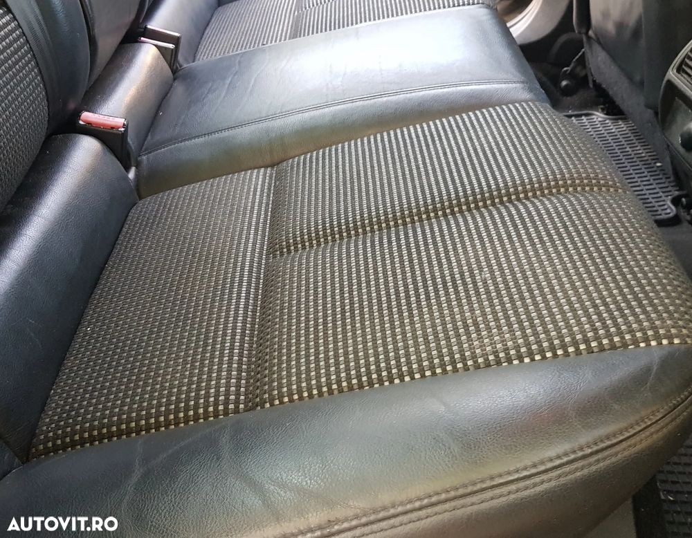 Peugeot 407 HDi 135 Automatik Esplanade - 35