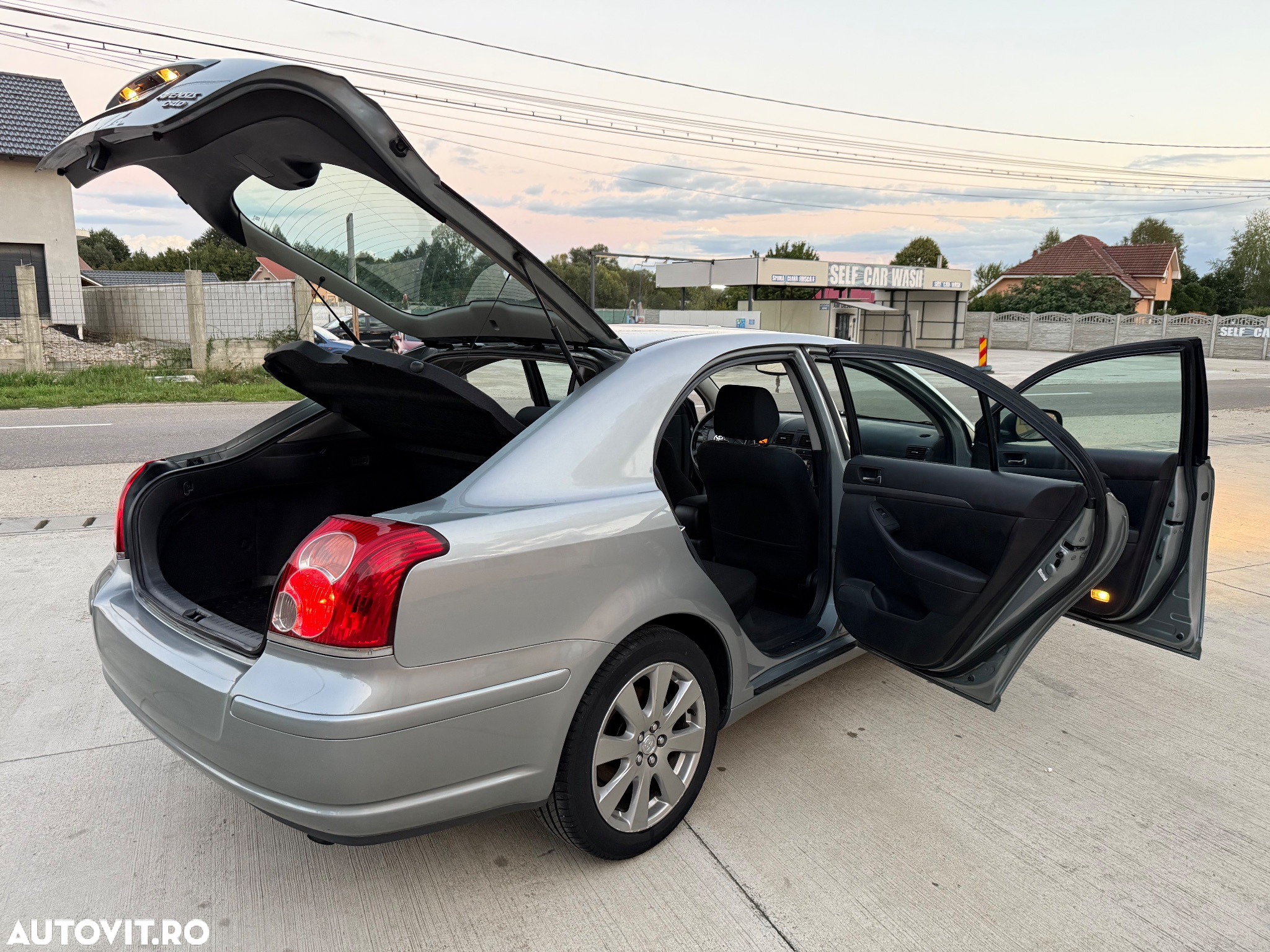 Toyota Avensis 2.0 D-4D Navi chrome - 29