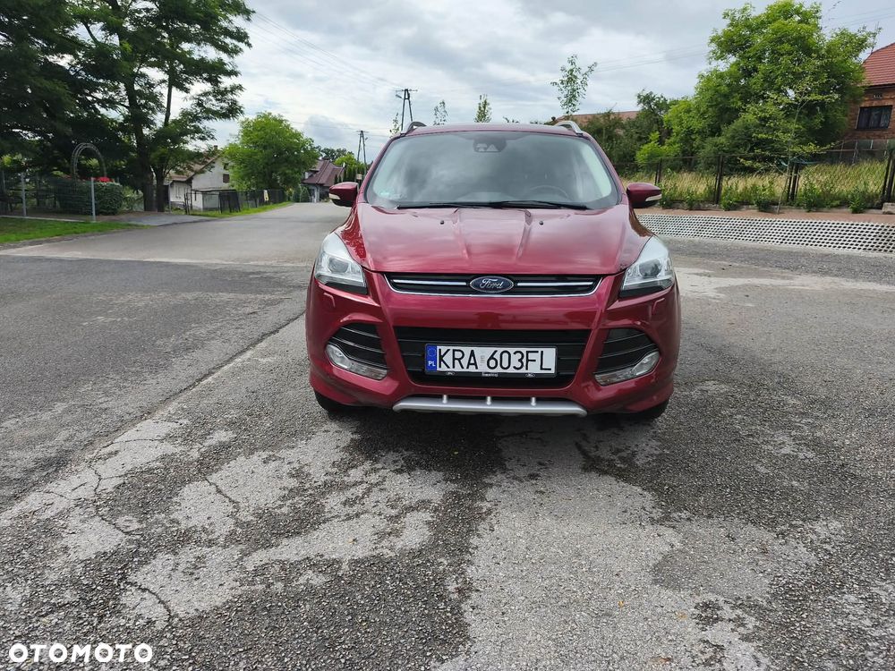 Ford Kuga 1.5 EcoBoost 2x4 Titanium - 4