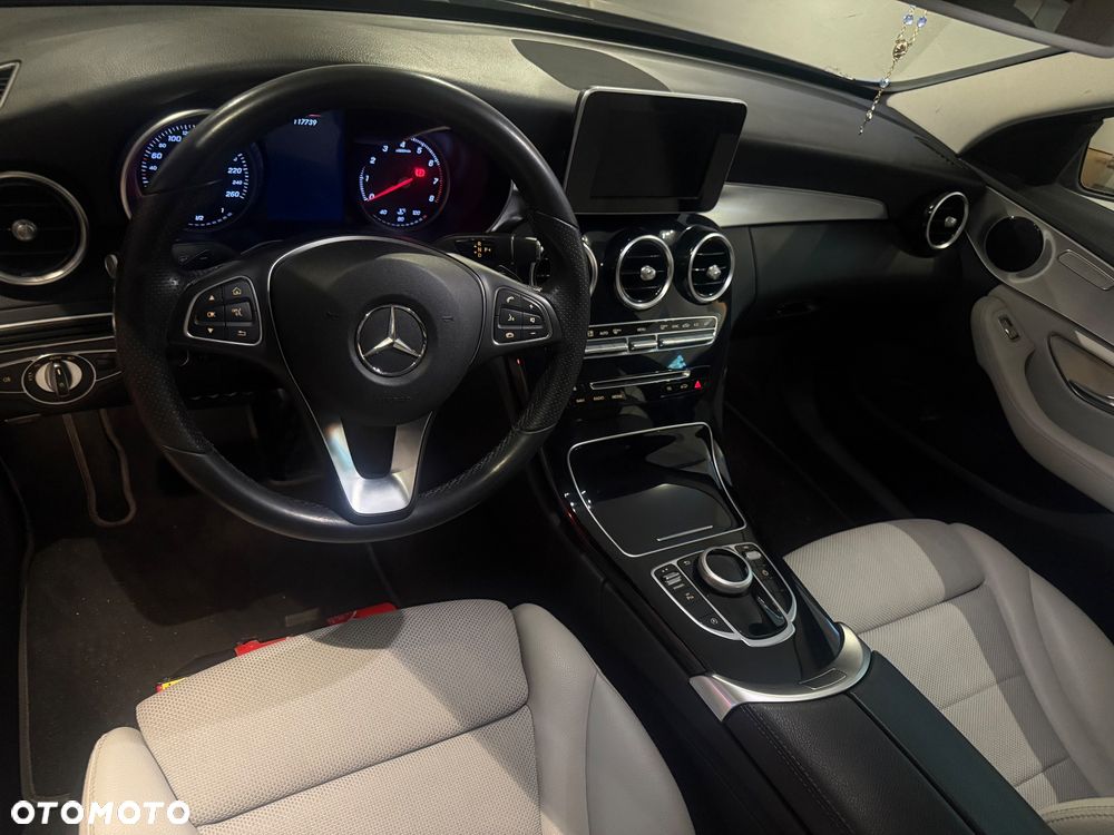 Mercedes-Benz Klasa C 200 7G-TRONIC - 14