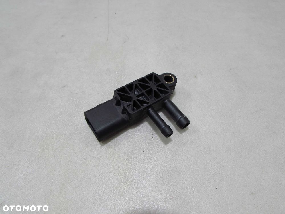 MITSUBISHI CANTER FUSO 7C15 3.0 E6 IVECO 17R CZUJNIK CISNIENIA DOLOTOWEGO ME555560 13-21 - 3