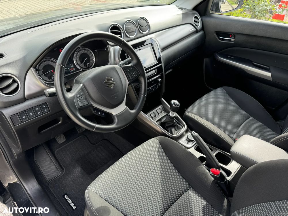 Suzuki Vitara 1.4 Boosterjet AllGrip MHEV Passion - 11