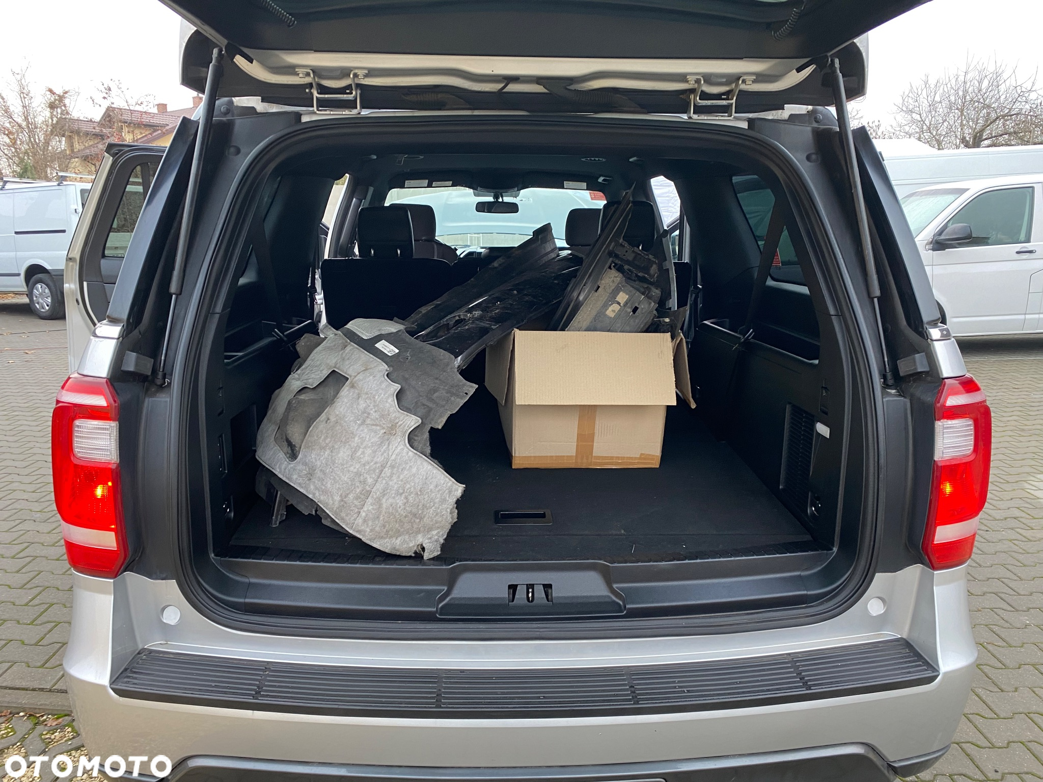 Ford Expedition - 22