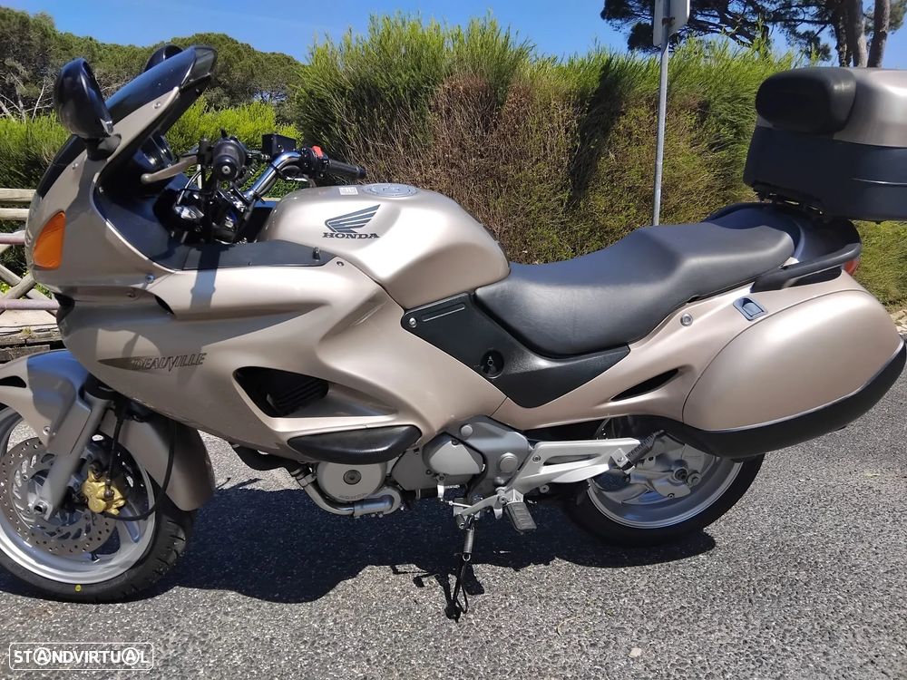 Honda Deauville NT - 7