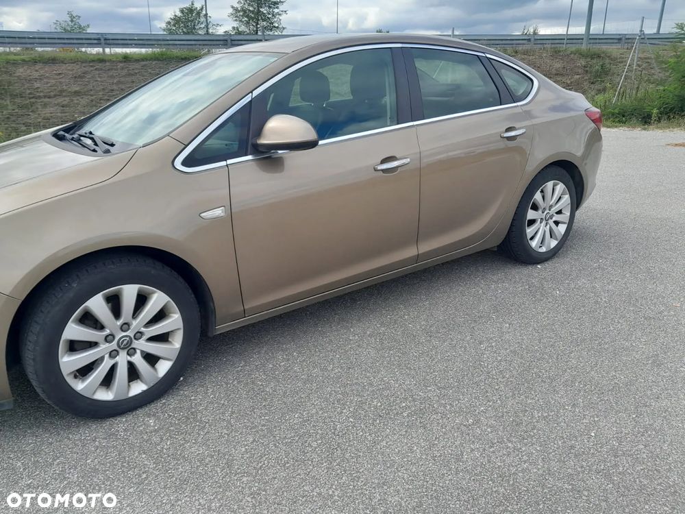 Opel Astra III 1.7 CDTI EcoFLEX - 1