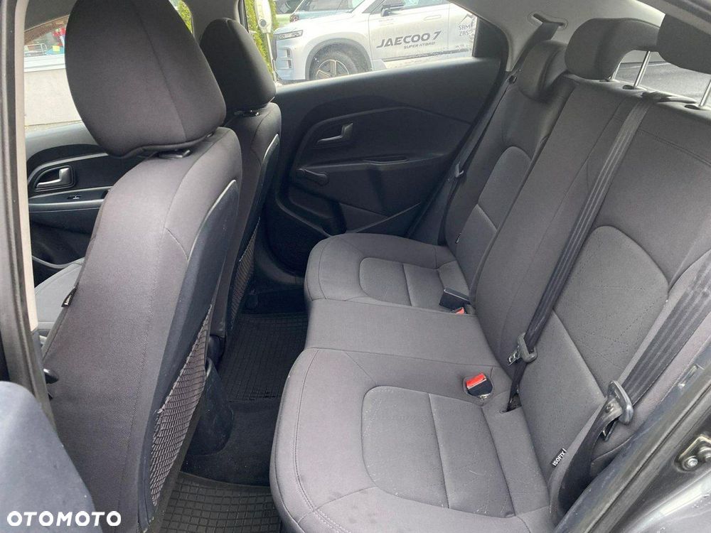 Kia Rio - 25