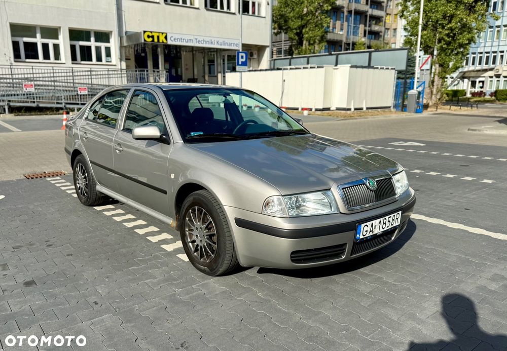 Skoda Octavia 1.8T Tour Plus Ice+ - 1