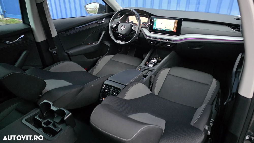 Skoda Octavia Combi 2.0 TDI DSG Tour - 7