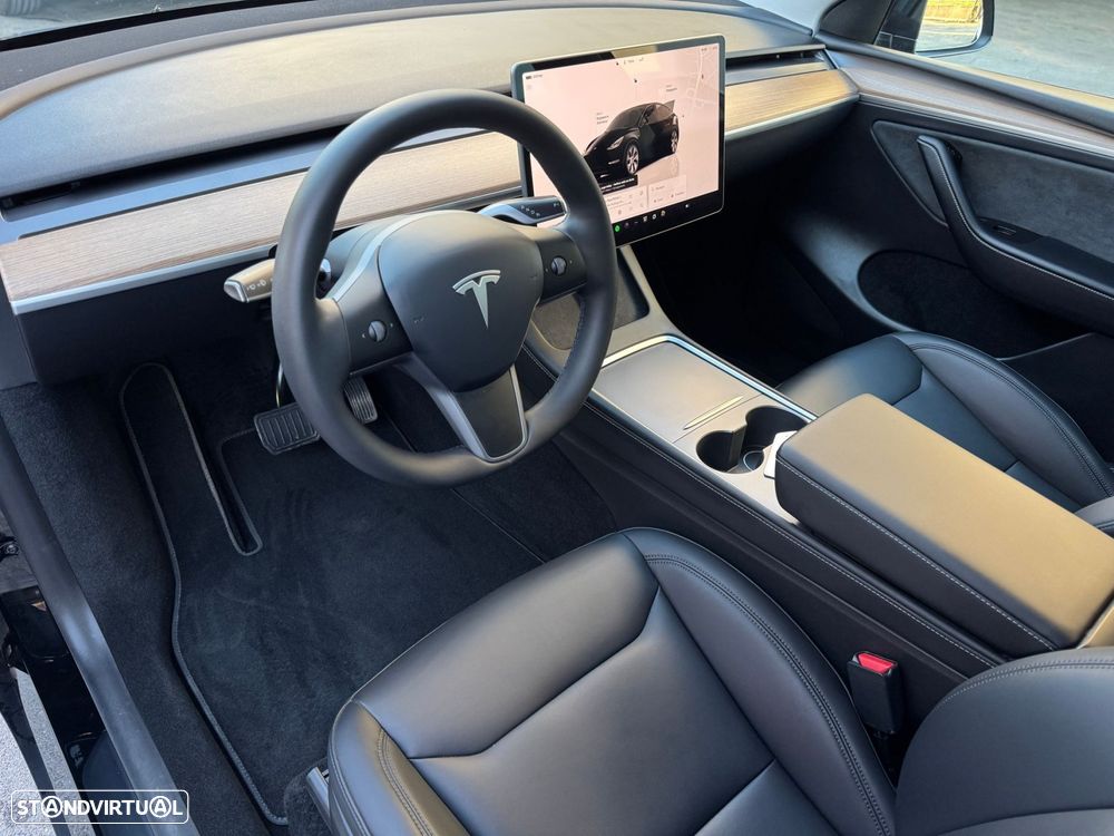 Tesla Model Y Tração Traseira - 17