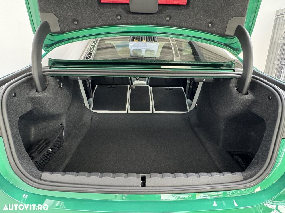 BMW M4 Competition M xDrive - 25