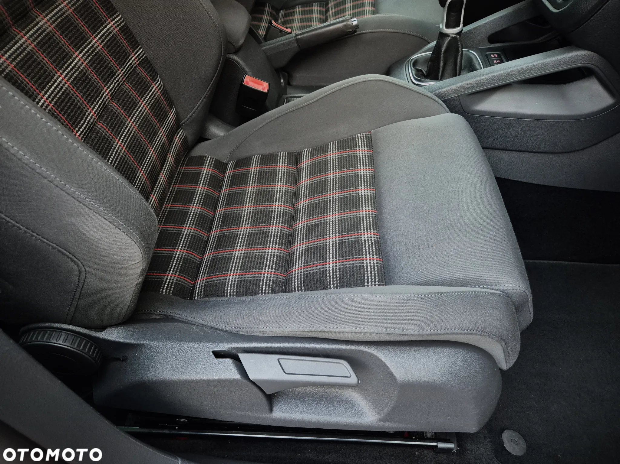 Volkswagen Golf V 2.0 TSI GTI - 34
