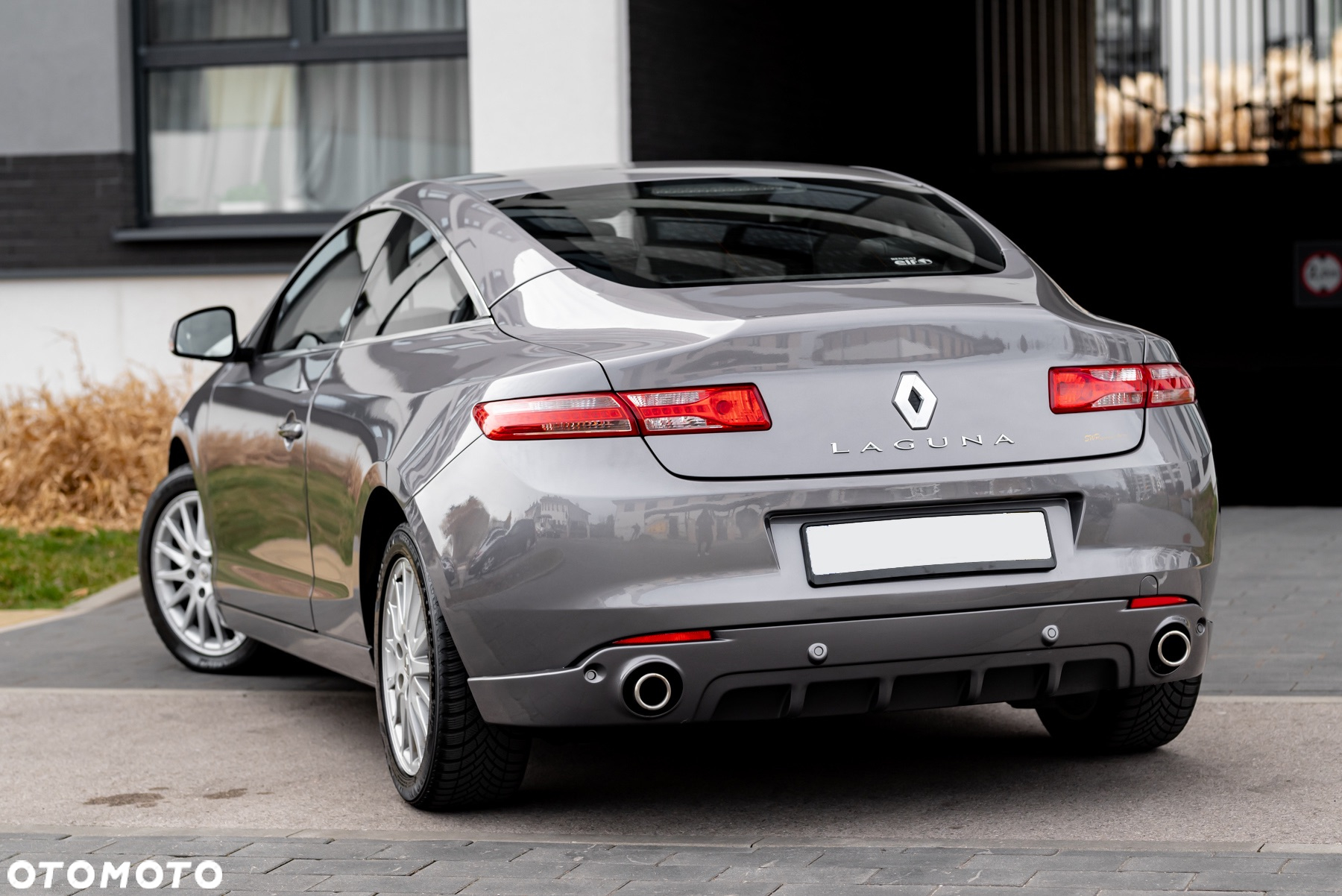 Renault Laguna Coupe V6 dCi 235 FAP GT - 16