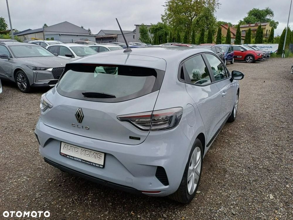 Renault Clio - 7