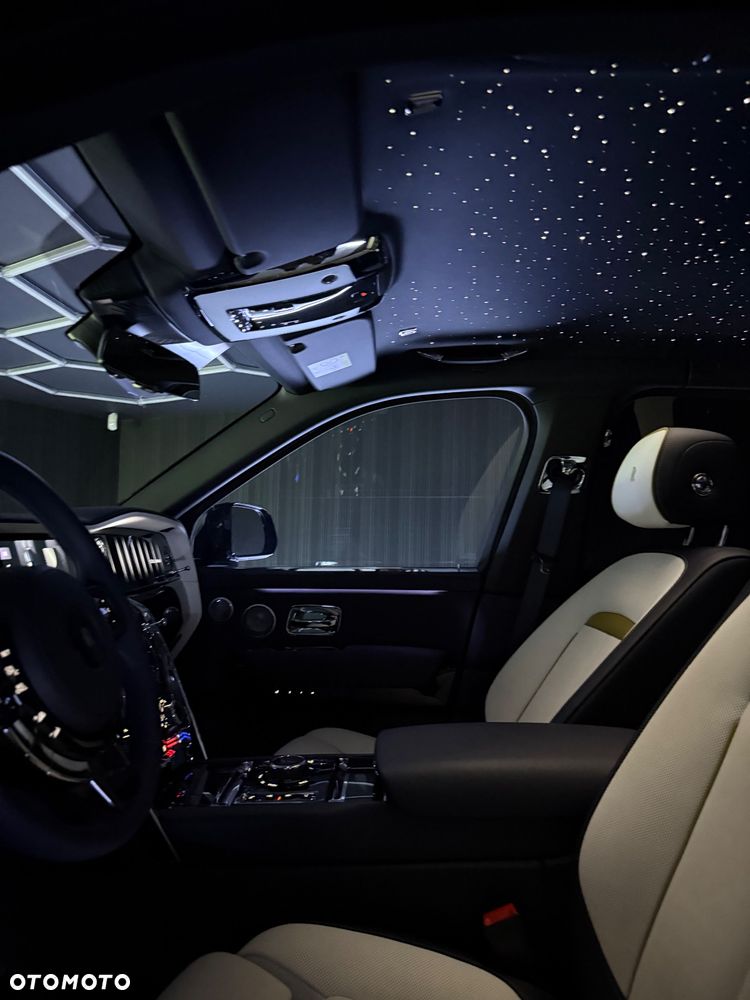 Rolls-Royce Cullinan - 13