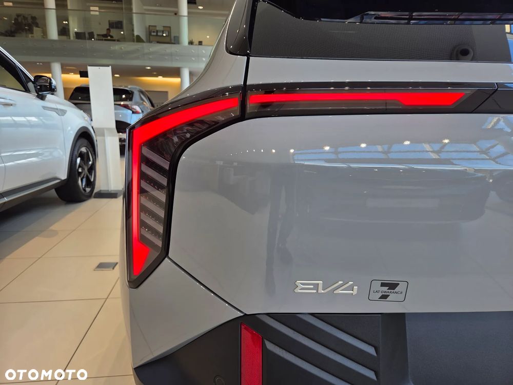 Kia EV4 - 6
