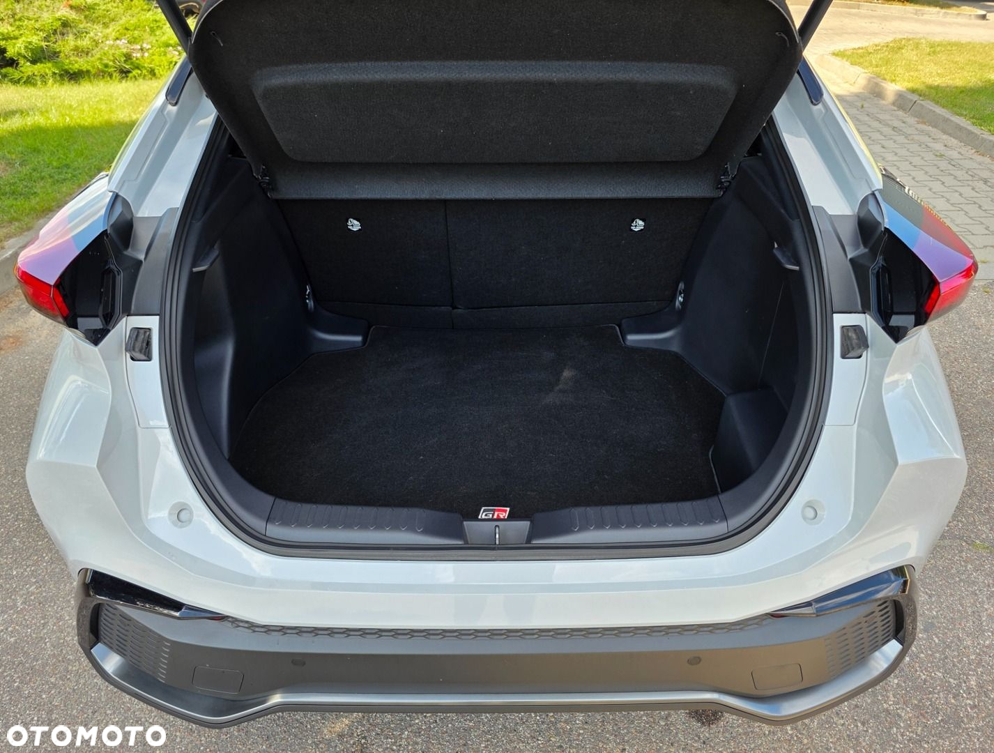 Toyota C-HR - 10