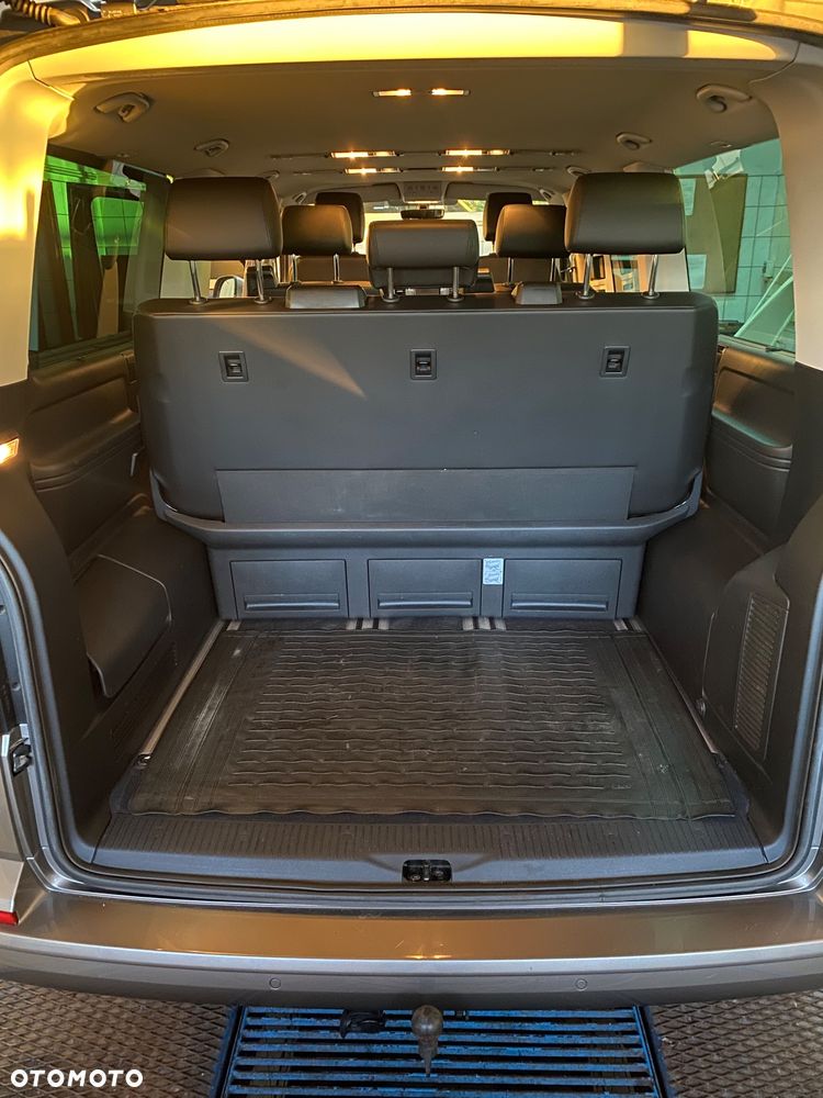 Volkswagen Multivan - 15