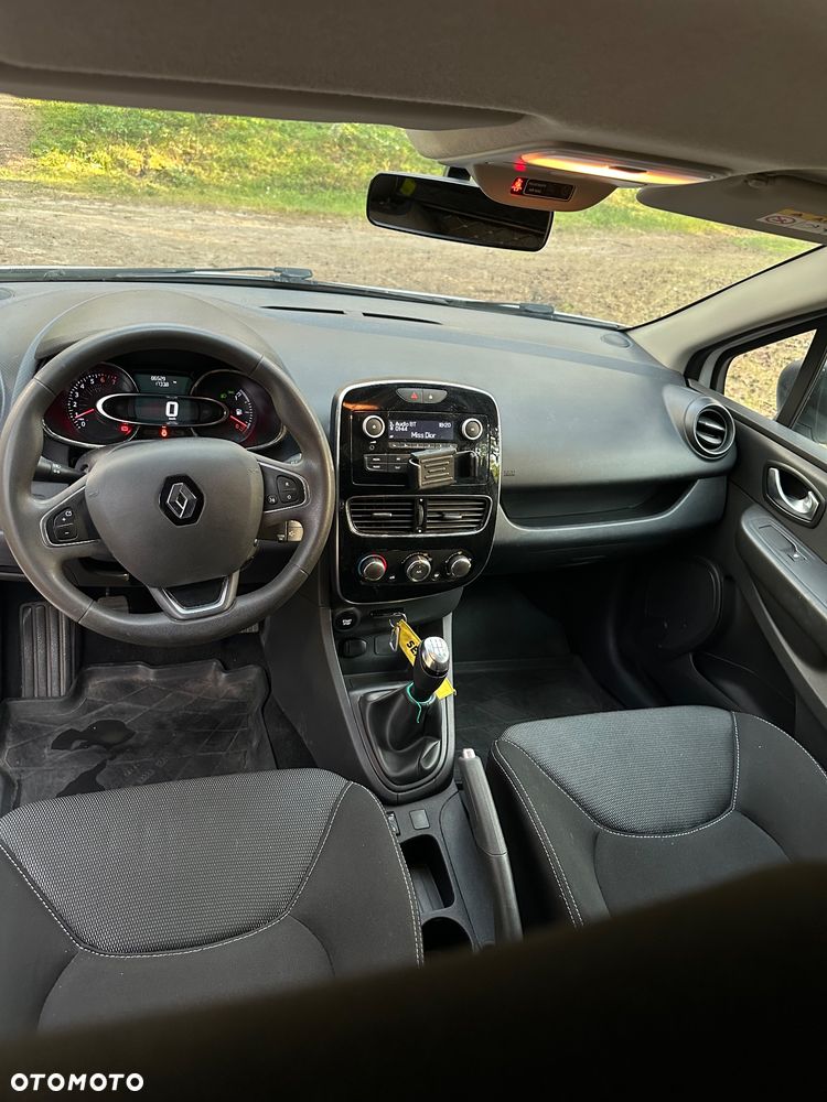 Renault Clio - 8