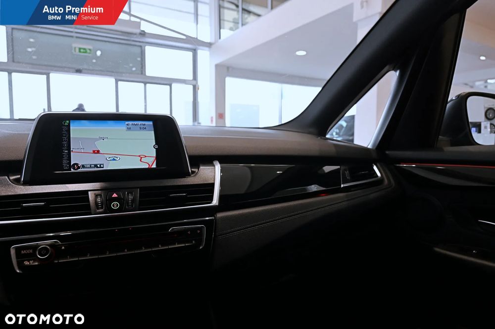 BMW Seria 2 218d - 7