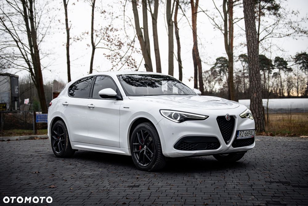 Alfa Romeo Stelvio 2.0 Turbo Veloce Q4 - 11
