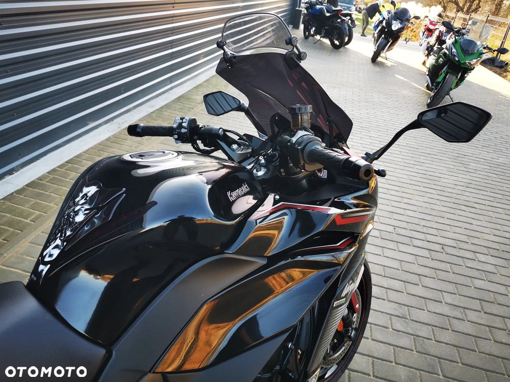 Kawasaki Ninja 1000 SX - 10
