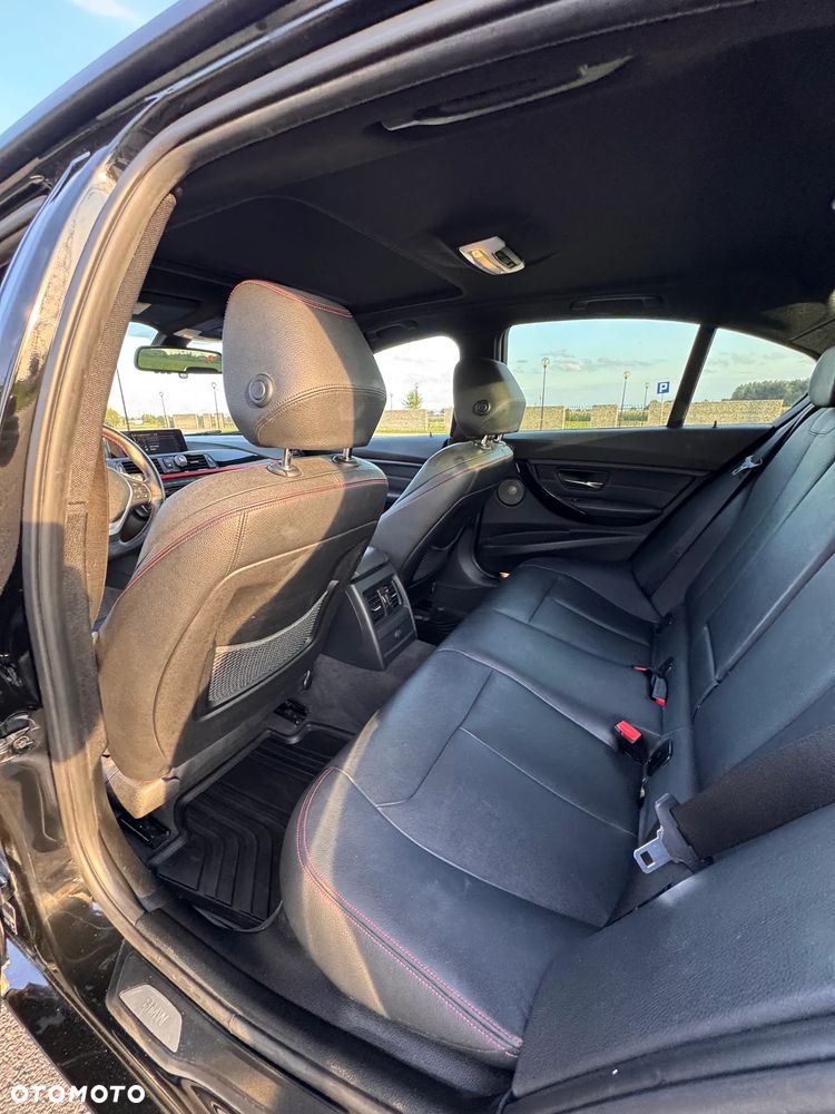 BMW Seria 3 335i Sport Line - 20