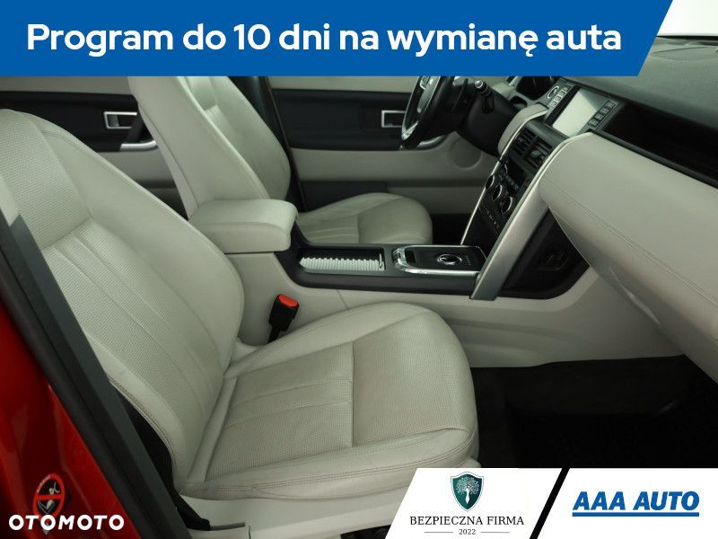 Land Rover Discovery Sport - 8