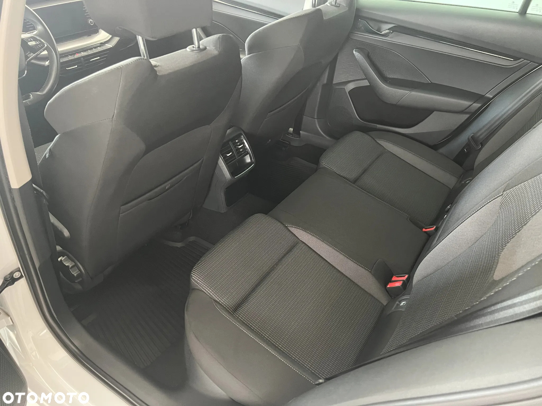 Skoda Octavia 1.5 TSI e-Tec Ambition DSG - 10