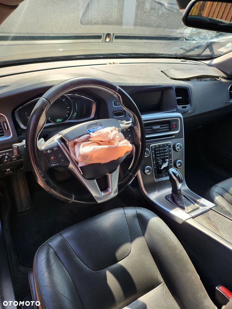 Volvo V60 D4 Geartronic Summum - 3