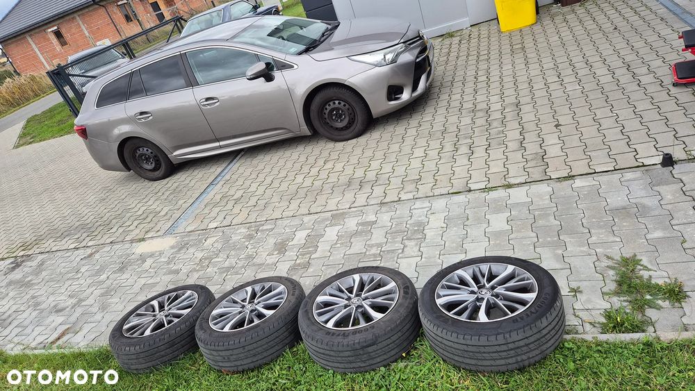 Toyota Avensis 1.8 Prestige - 27