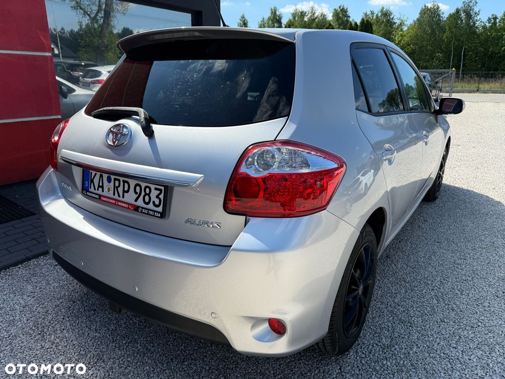 Toyota Auris 1.6 Life+ - 23