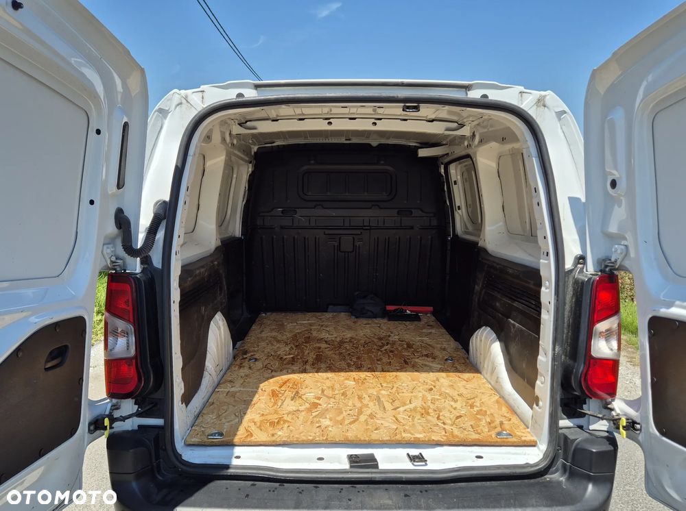 Citroën BERLINGO XL - 21