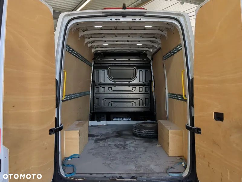 Volkswagen CRAFTER - 5