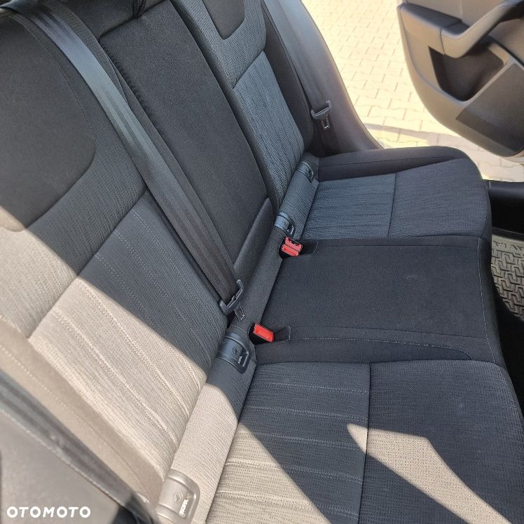 Skoda Octavia 2.0 TDI SCR Style - 24