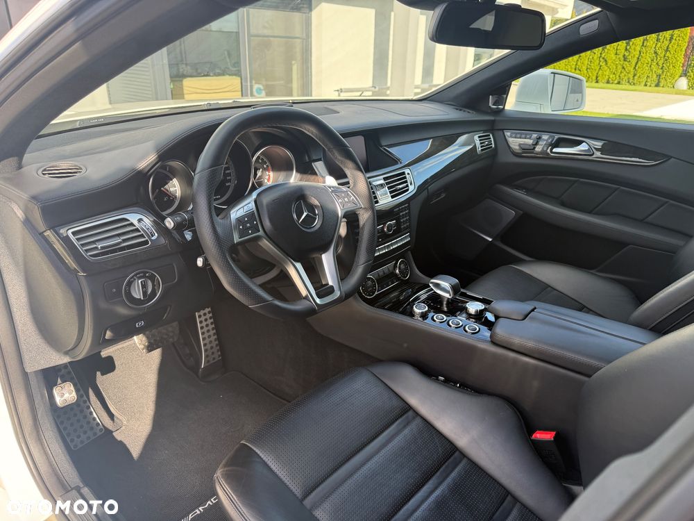 Mercedes-Benz CLS 63 AMG AMG SPEEDSHIFT MCT - 24