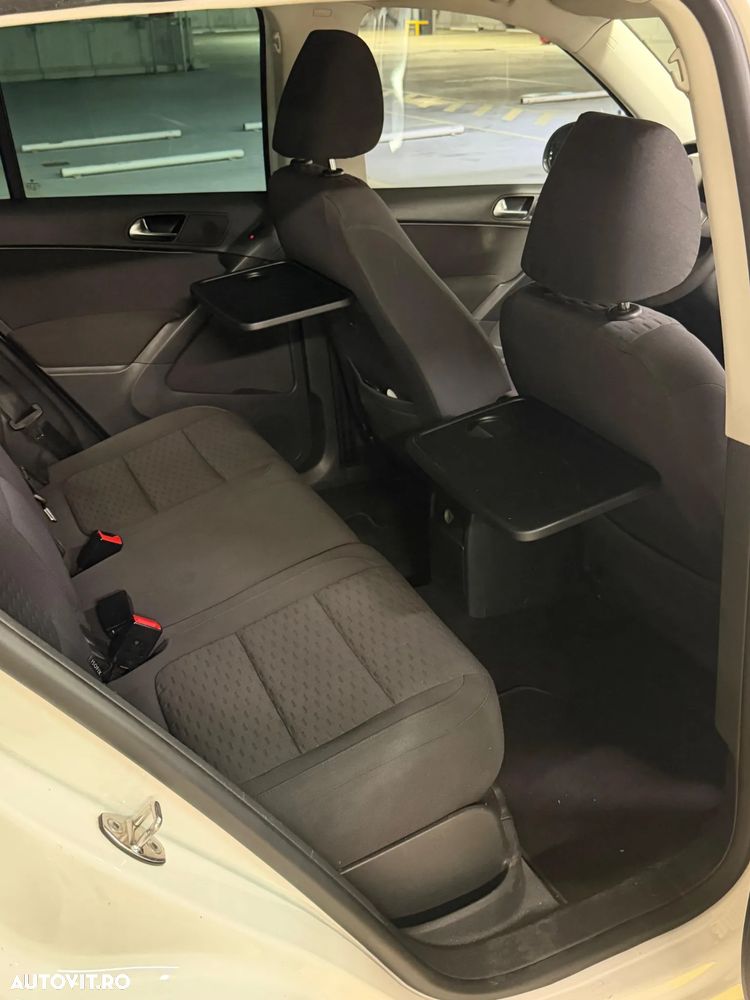 Volkswagen Tiguan - 9