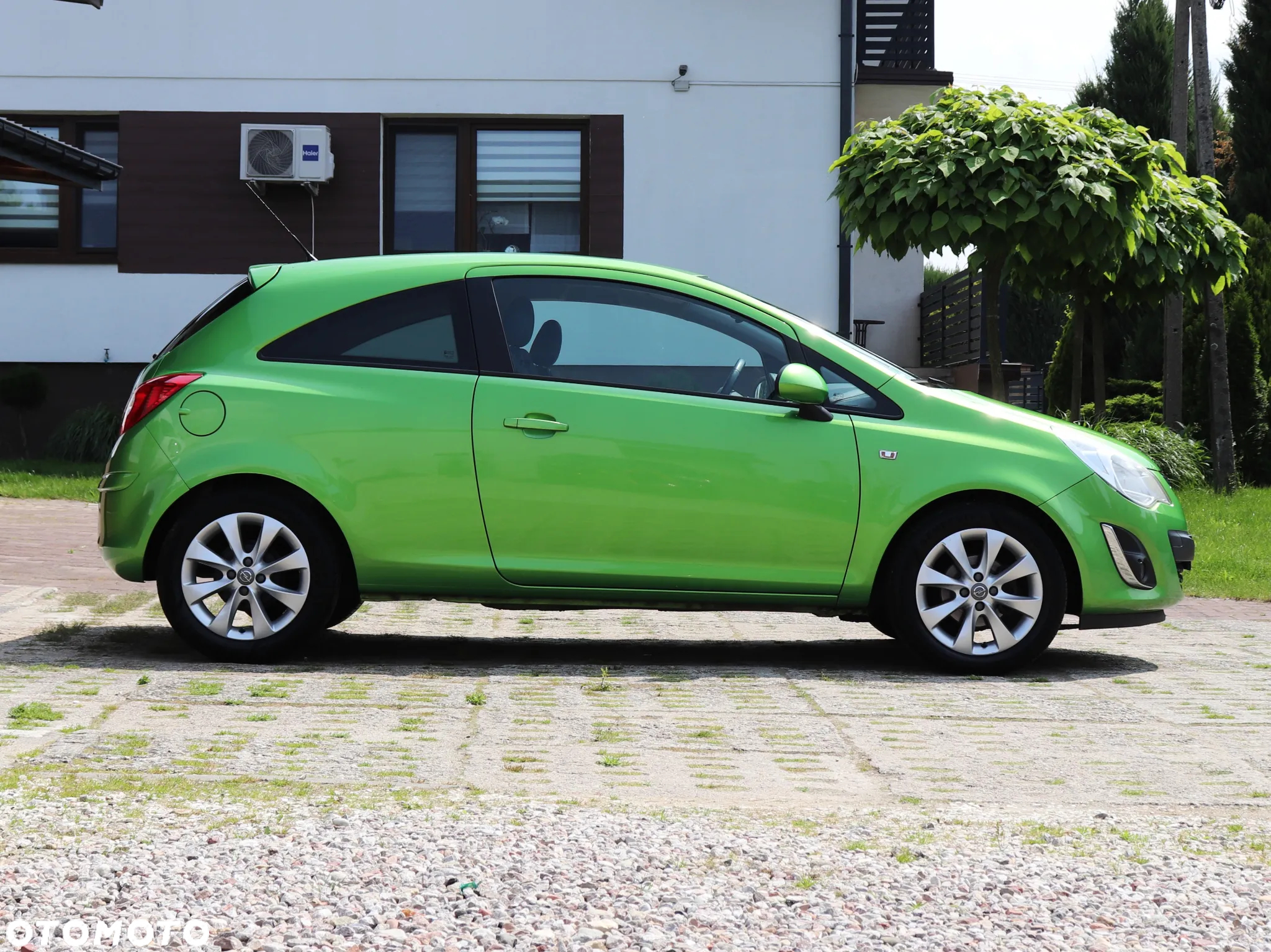 Opel Corsa 1.2 Cosmo - 17
