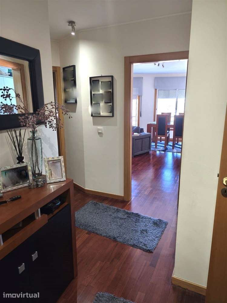 Apartamento T1 com lugar de garagem, Rio Tinto - Grande imagem: 4/14
